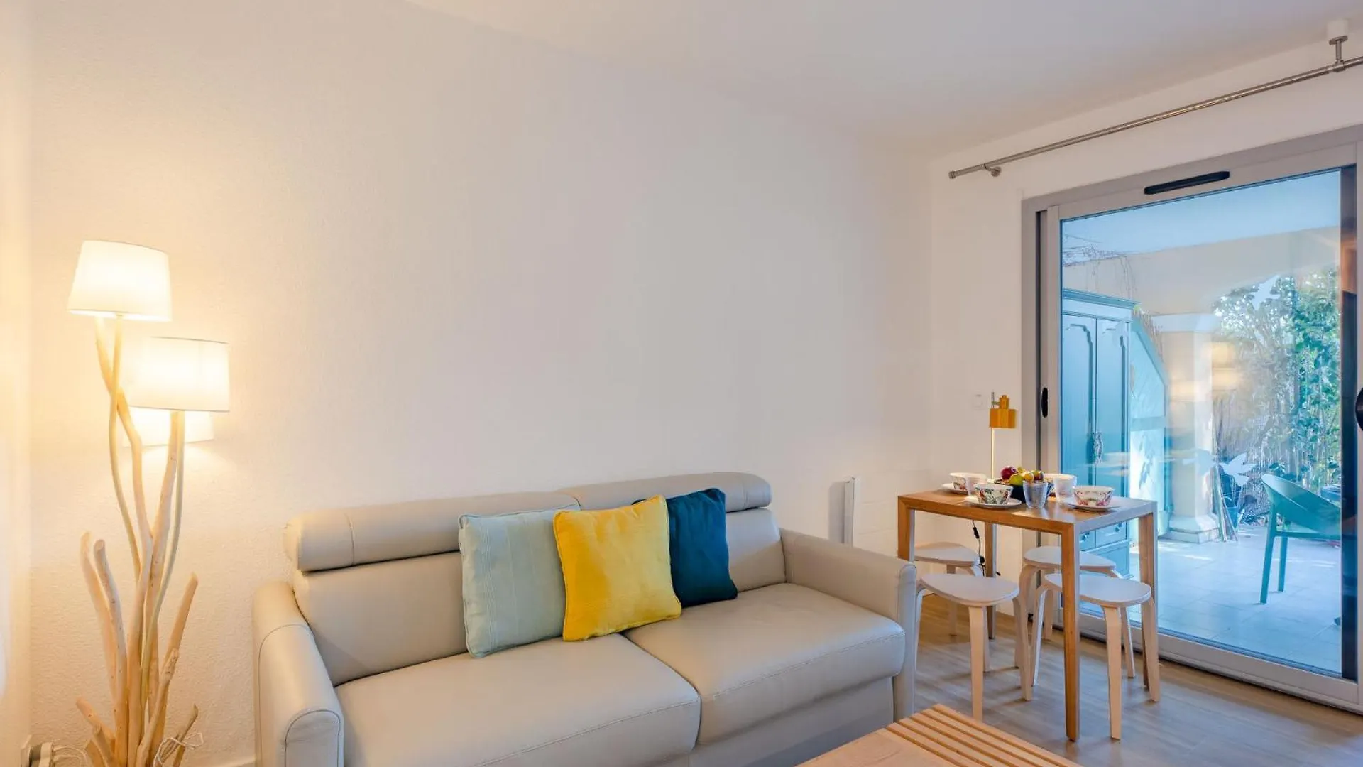 Apartment Les Calanques De Boulouris By Interhome Saint-Raphael  0*, Saint-Raphael (Var) France