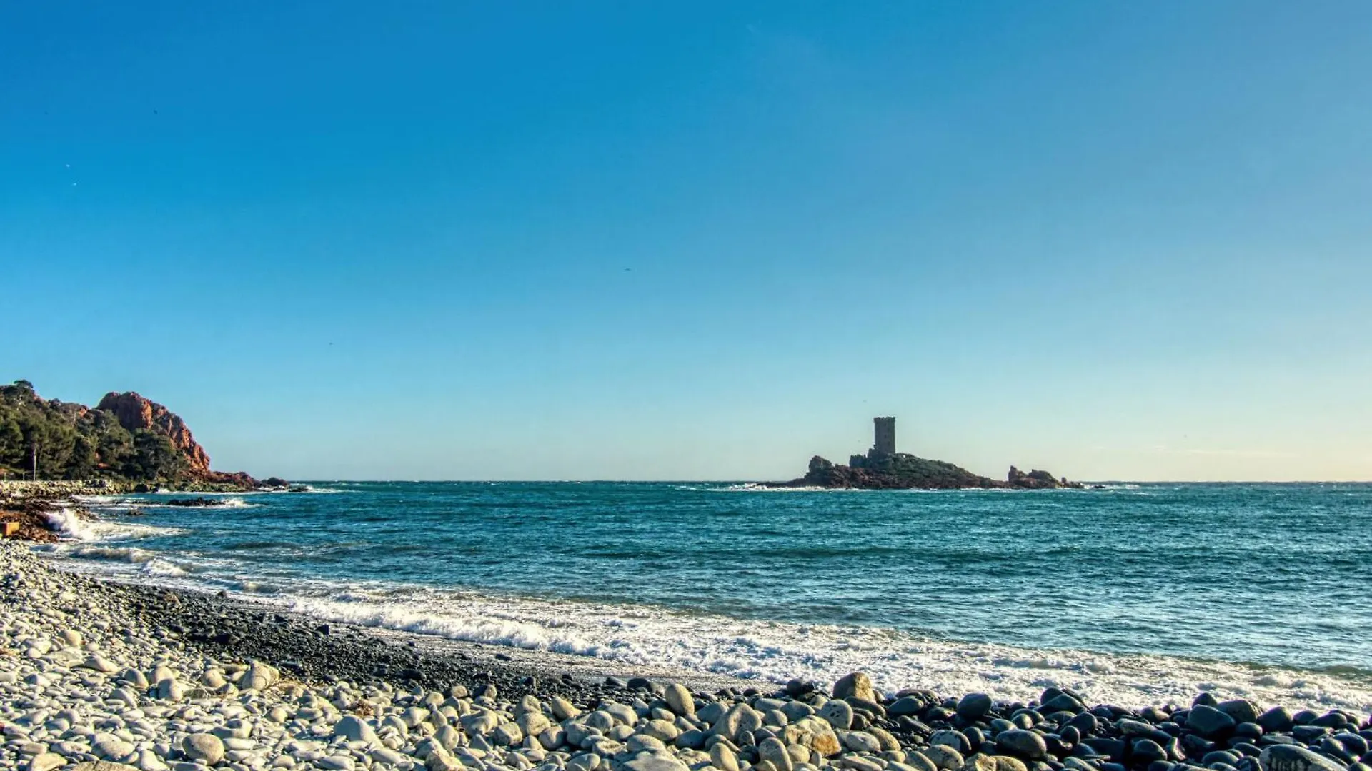 Apartment Les Calanques De Boulouris By Interhome Saint-Raphael